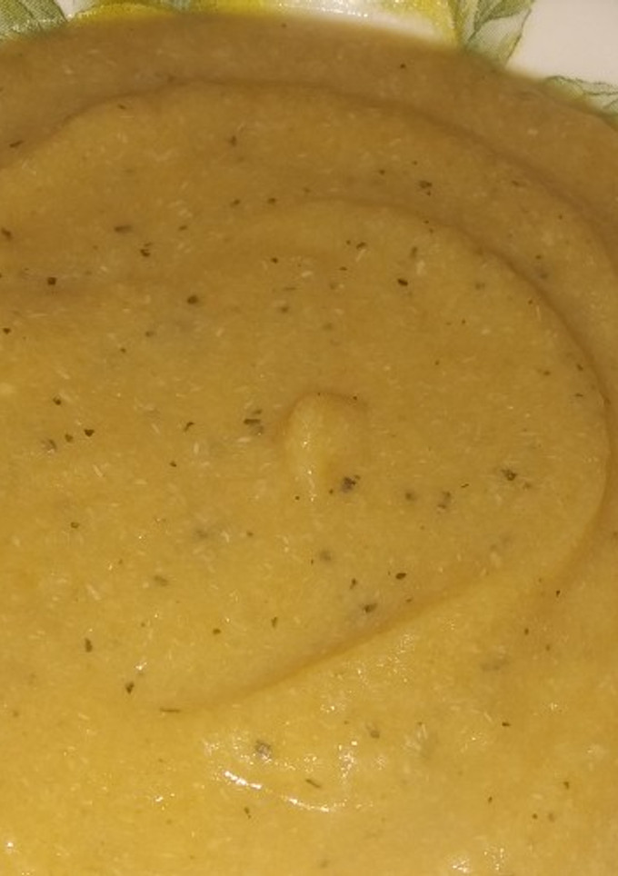 Una foto de Puré de pollo y verduras