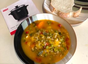Una foto de Sopa de Vegetales en Olla Arrocera- mini