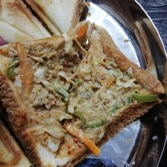 A picture of Chicken sandwich Highly recommended #eid k pakwan.