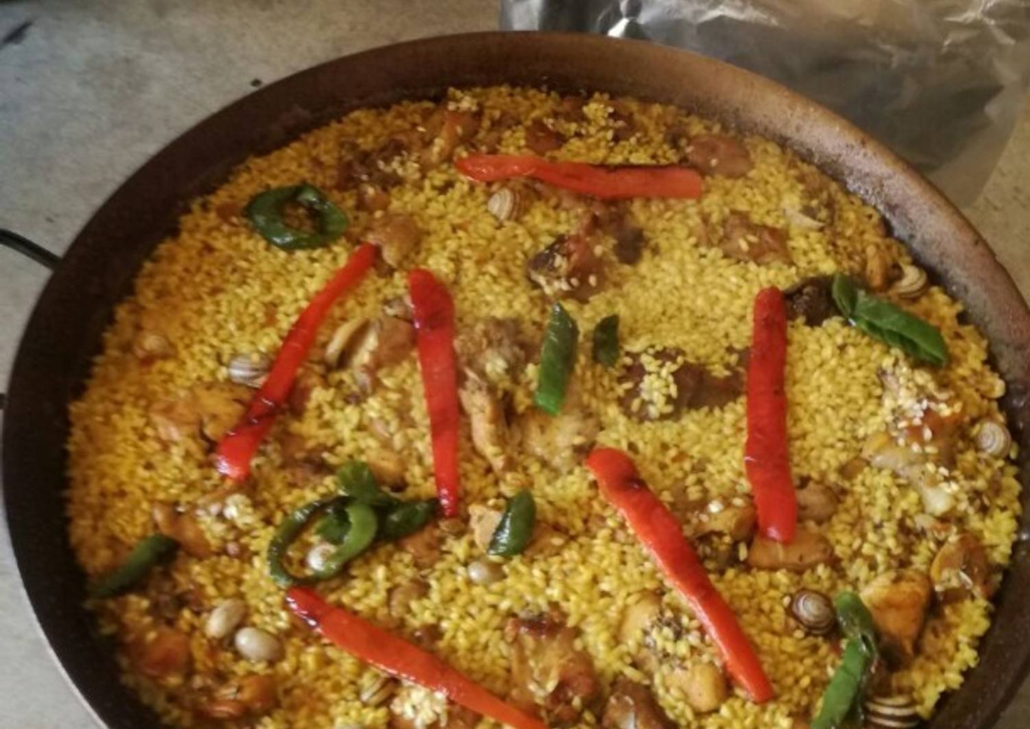 Paella de conejo y pollo Receta de Amanda Cookpad