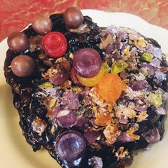 A picture of Chocolate Popins Mini Cake.