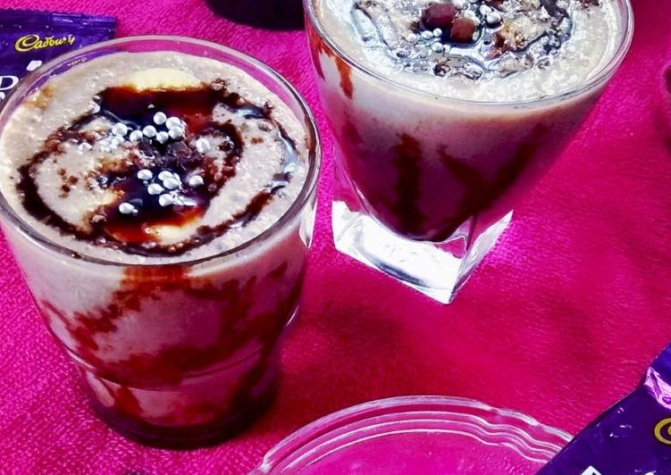 Step-by-Step Guide to Prepare Homemade Banana chocolate smoothie