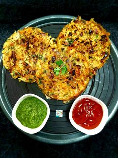 क्रिस्पी टेस्टी आलू रोस्टी (CRISPY TASTY ALOO ROSTY RECIPE IN HINDI) रेसिपी मुख्य फोटो