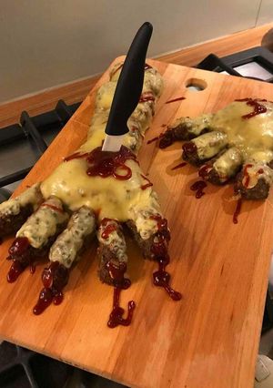 Une photo de Mains ou bras d'Halloween