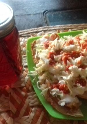 Una foto de Quesadillas fritas de jamón y chorizo
