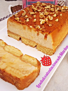 Una foto de Pastel de magdalenas y quesitos con nueces