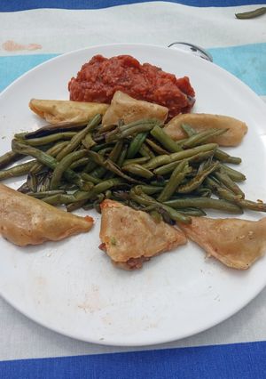 Une photo de Raviolis à la riste d'aubergine