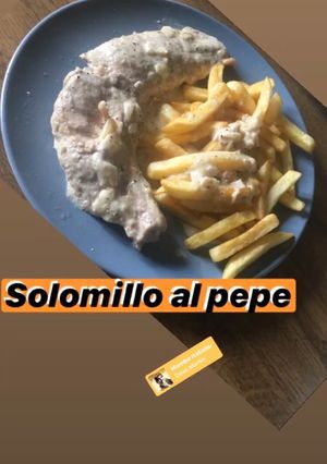 Una foto de Solomillo con salsa de pimienta