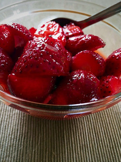 Una foto de Fresas aliñadas