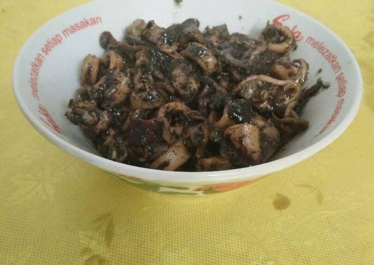Resep Cumi hitam bumbu kunci Lezat