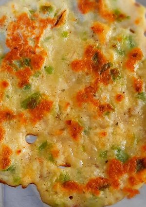 A picture of Besan ka chilla.