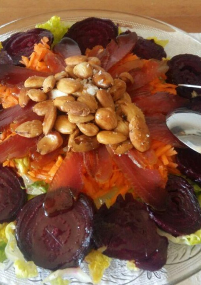 Una foto de Ensalada de remolachas asada