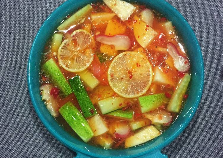Resep Asinan buah segar simple Anti Gagal