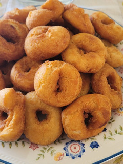 Una foto de Rosquillas de la Yaya Mari Mama política de mi hermana Margarita