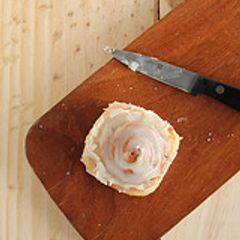 A picture of Cinnamon Roll.
