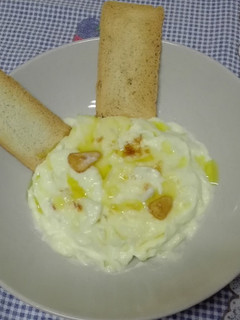 Una foto de Brandada de bacalao con ajos. Thermomix