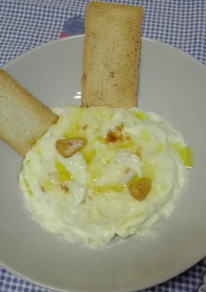 Una foto de Brandada de bacalao con ajos. Thermomix
