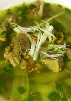 Hình của món Canh Ngan dọc mùng.