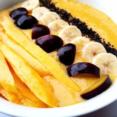Easy mango smoothie bowl A picture of Easy mango smoothie bowl.