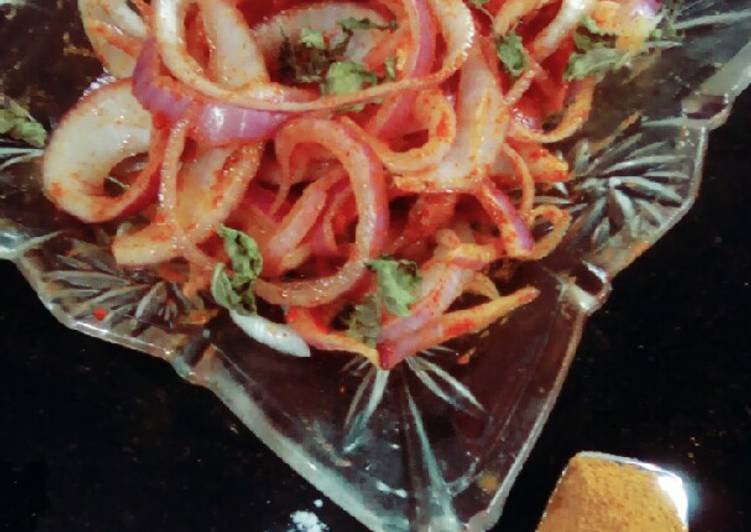 Lacha onion salad