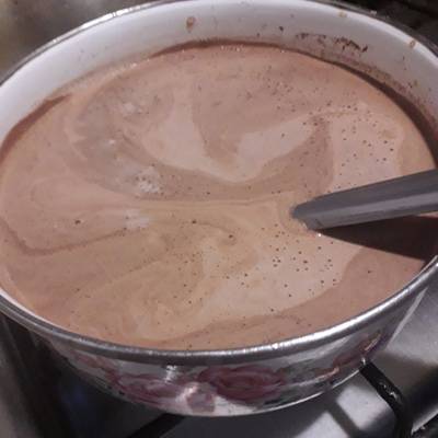 Chocolate caliente fácil Receta de Meseiny - Cookpad