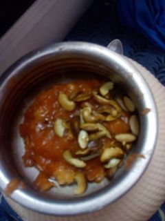 பழ ஸ்பெசல் செவ்வாழை அல்வா (Sevvazhai halwa recipe in tamil) செய்முறை முக்கிய புகைப்படம்