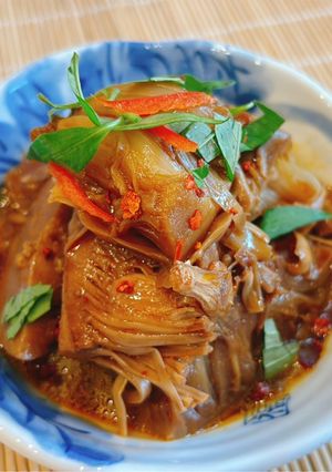 Hình của món Mít non kho Coca và chao.