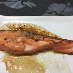 A picture of Japanese Teriyaki Salmon.