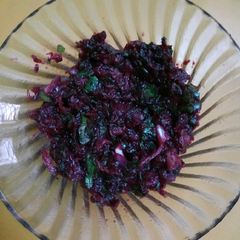 A picture of Beet green chutney.