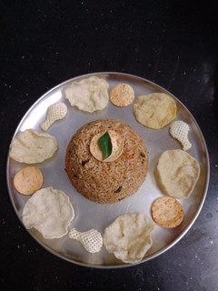 *மிதிபாகற்காய் புளியோதரை*(mithi pavakkai puliyotharai recipe in tamil) செய்முறை முக்கிய புகைப்படம்
