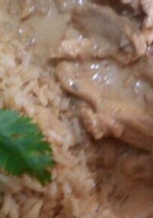 Una foto de Pollo con crema y chipotle