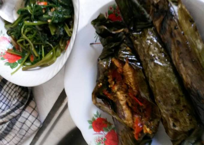 Resep Pepes Pindang Tongkol Bumbu Bali (Pesan Pindang) oleh Gita Satya