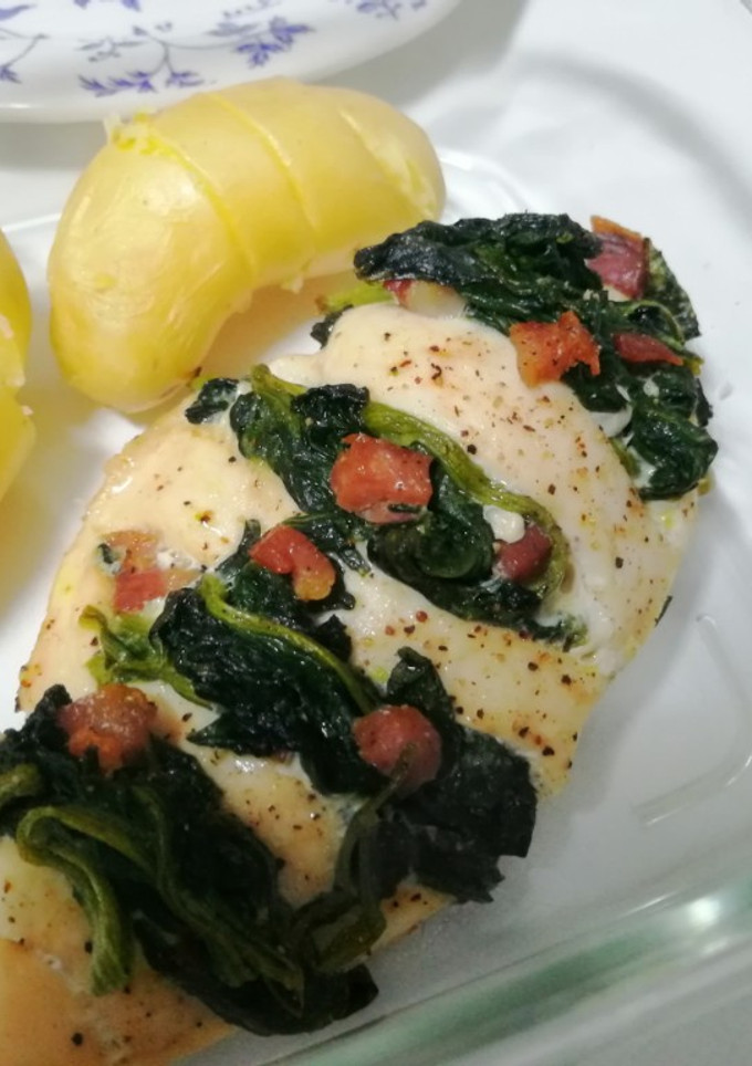 Una foto de Pechuga rellena a la salsa de roquefort