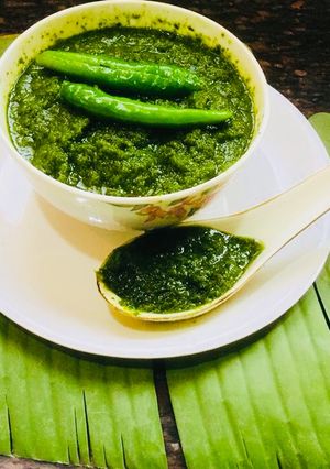 A picture of #Mint-Coriander Chutney.