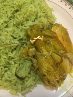 صورة لوصفة كبسة دجاج خضراء