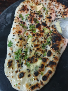 કુલ્ચા (kulcha recipe in gujrati) રેસીપી મુખ્ય ફોટો