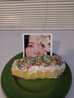 عکسی از دستور کیک تولد جیسو😁(jisoo's birthday cake)