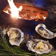 Huitres gratinées au beurre d'algues, vinaigre et chapelure à la plancha