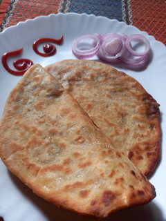 আলুর পরোটা (aloor paratha recipe in Bengali) রেসিপির প্রধান ছবি