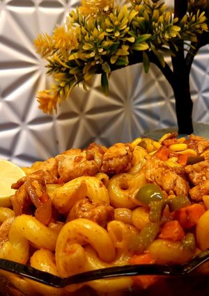A picture of Chicken Macroni.
