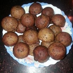 A picture of Unniyappam.