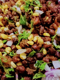 A picture of Black chana chaat.