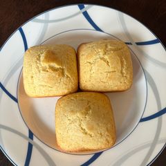 A picture of Moist Corn Muffins.