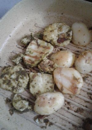 A picture of Grilled paneer and potatoes.