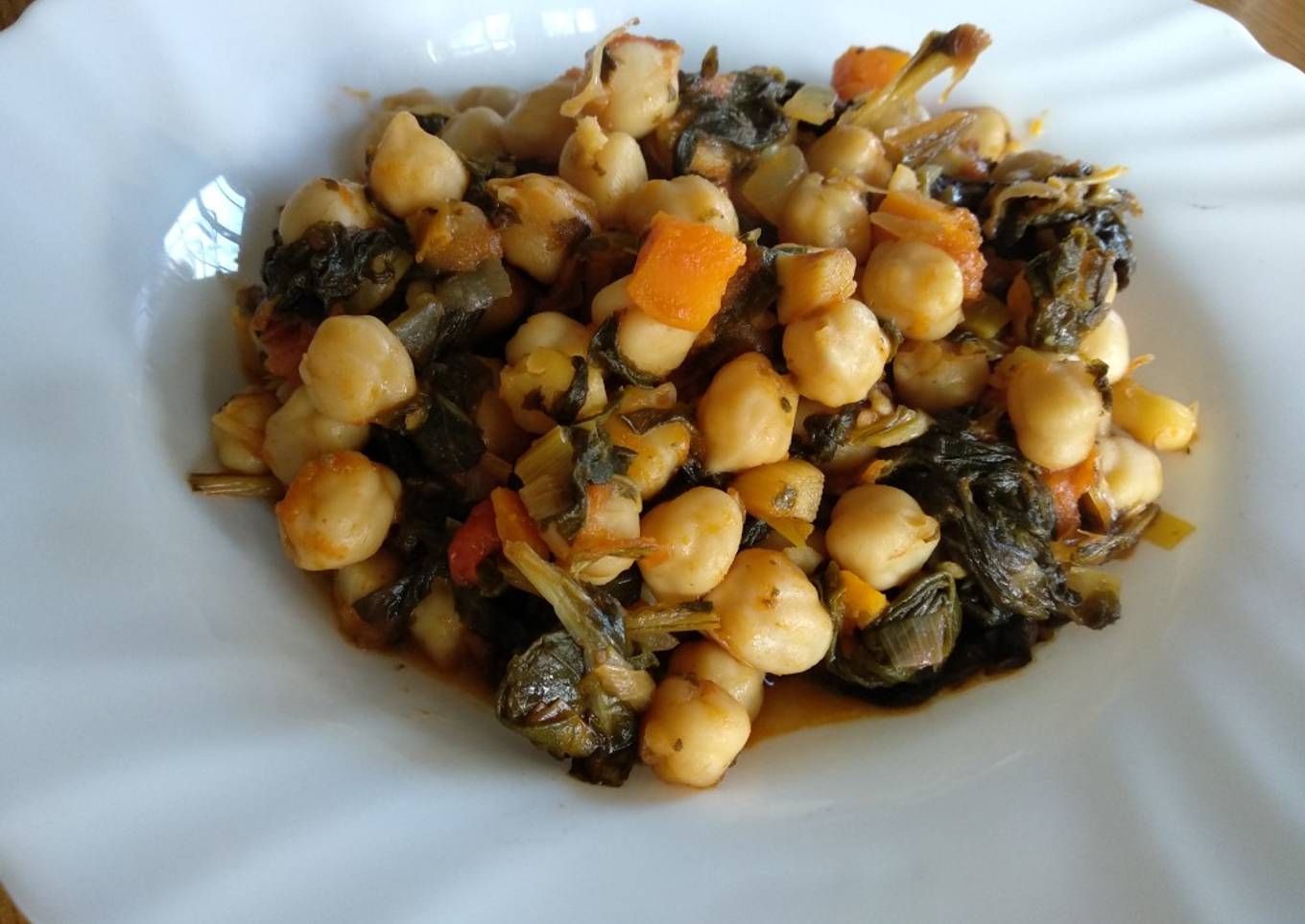 Pisto de acelgas y garbanzos