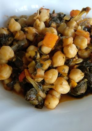 Foto principal de Pisto de acelgas y garbanzos
