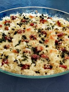 Mozzarellával, kolbásszal sült tészta recept fotója
