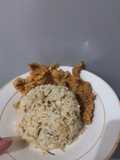 Nasi Daun jeruk dan kulit krispi