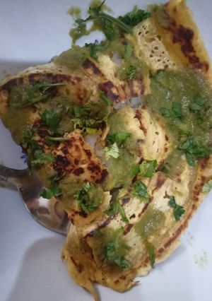 बेसन के चीले (Besan ke chile recipe in Hindi) रेसिपी मुख्य फोटो