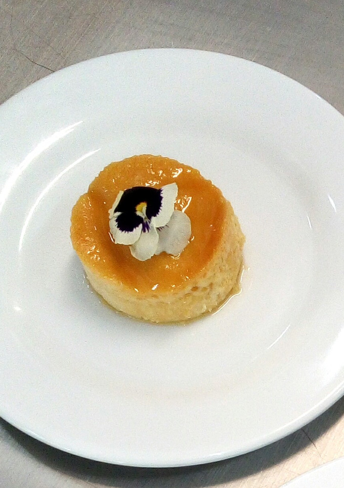 Una foto de Flan napolitano